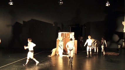 "Vatermord" von Arnolt Bronnen / Regie: Felix Maria Zeppenfeld