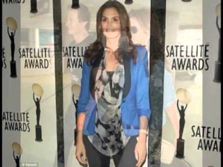 SHOWBIZ NE HOLLYWOOD TE REJAT ME TE FUNDIT NGA BOTA E ZHURMSHME E YJEVE LAJM