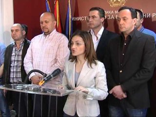 VRASJET NE MAQEDONI SUPER AKSIONI POLICOR SHKATERRON EKSTREMISTET ISLAMIKE LAJM