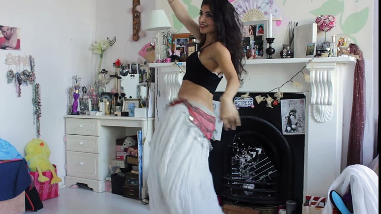Sensual Belly dancing