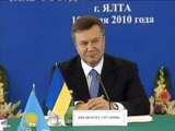 THYHET UKRAINA JANUKOVICH ANULLON SAMITIN E JALTES PAS PRESIONIT LAJM