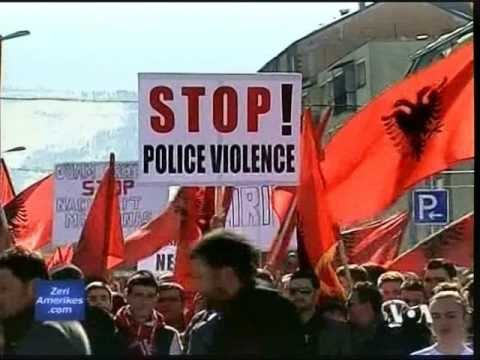 VRASJA NE GOSTIVAR PROTESTA MASIVE TE SHQIPTAREVE NE MAQEDONI LAJM