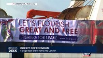 Farage leads Brexit flotilla into London
