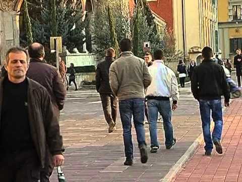 INSTAT JEP TE DHENAT PAGA MINIMALE 20 MIJE LEKE 145 MIJE NUMRI I TE PAPUNEVE LAJM