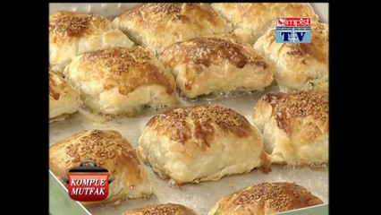 SOSİSLİ MİLFÖY BÖREK
