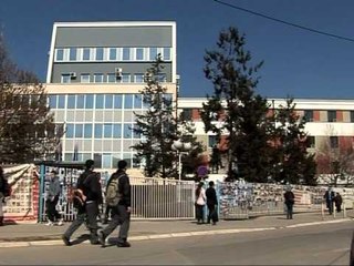 KERKESAT PER AZIL KOSOVA RENDIET E TRETA NE BOTE PER KERKESAT E AZILIT LAJM