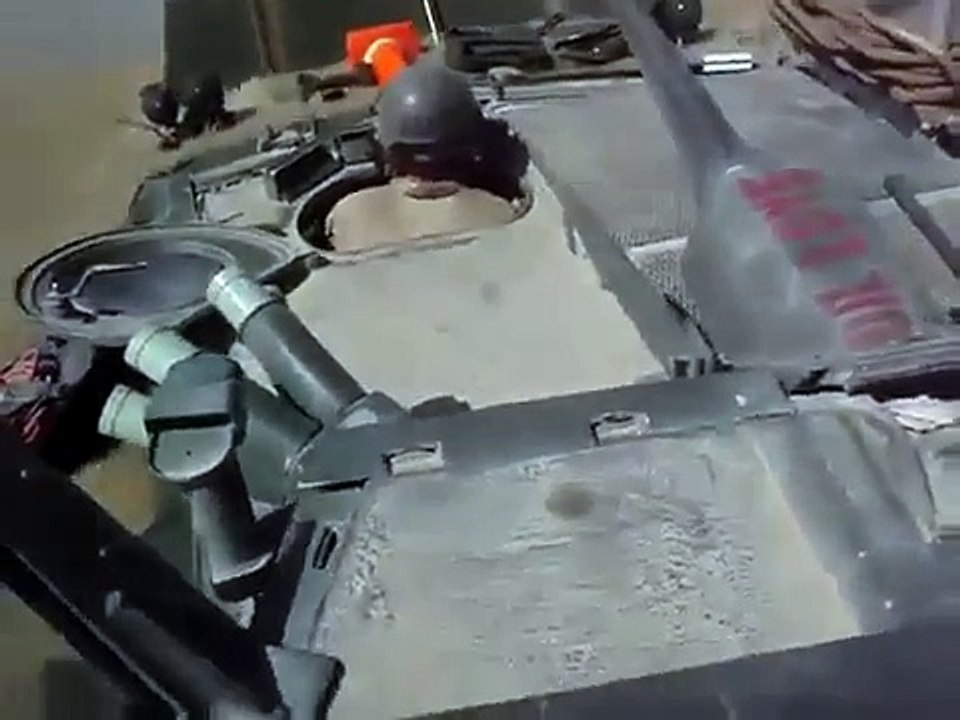 Des soldats américains coulent leur tank accidentellement