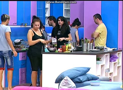 Adriana si Valentin prin casa . 15.06.2016 mpfm 5