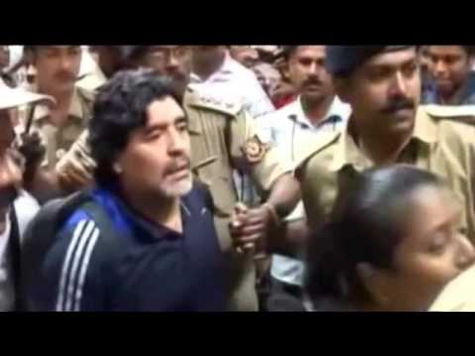 PRITJE MADHESHTORE MARADONA PRITET SI MBRET NGA MIJERA VETE NE INDI LAJM