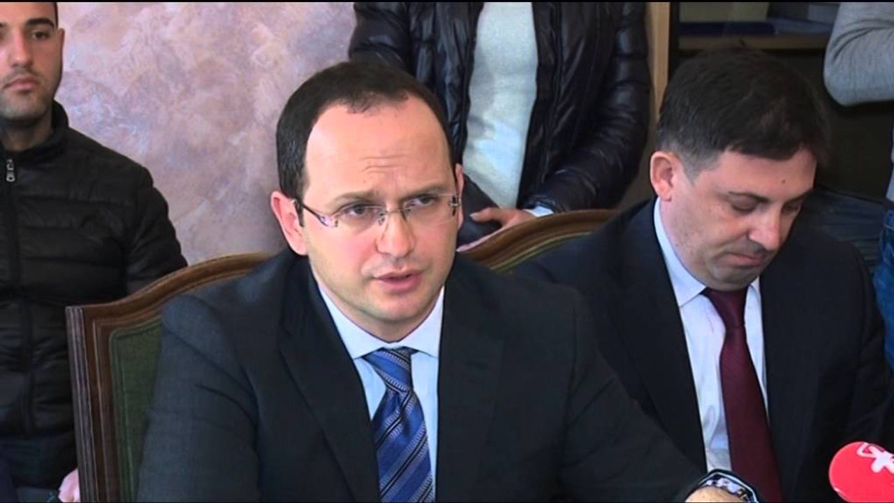 HAPJA E NEGOCIATAVE ME BE, BUSHATI POHON SE REFORMA NE DREJTESI ESHTE KUSHT I PERENDIMIT LAJM
