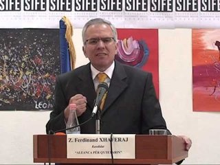 DEBAT PUBLIK KANDIDATET E DURRESIT PERPLASEN PERPARA STUDENTEVE LAJM