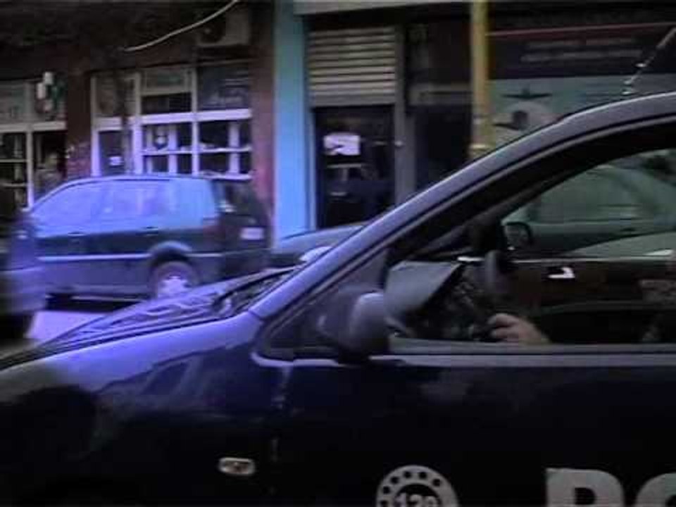 GRABITJA E BANKES BIE NE PRANGA ANETARI I PESTE I BANDES LAJM