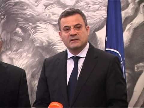 NRYSHIME NE ''FA'' PRESIDENTI BUJAR NISHANI DEKRETON NDRYSHIMET E IMAMIT LAJM