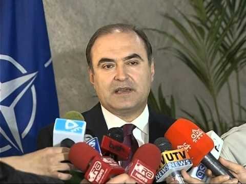 REAGIMI I HAXHINASTOS U BEN THIRRJE PALEVE NE MAQEDONI PER MATURI DHE QETESI LAJM