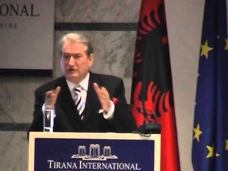 SEKTORI SHENDETESOR KRYEMINISTRI PRANON SE KA PROBLEME ME MENAXHIMIN LAJM