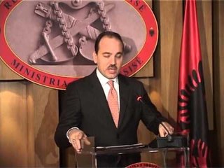 NISHANI MINISTER I BRENDSHEM MBETEN BOSH DERI PAS 8 MAJIT DREJTESIA DHE TURIZMI LAJM