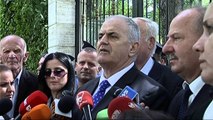 ISH TE PERNDJEKURIT PROTESTE TE LIDHUR ME ZINXHIRE TAKOJNE PRESIDENTIN NISHANI LAJM