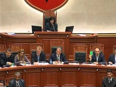 PIRAMIDA DO TE PRISHET KUSHTETUESJA RREZON ANKIMIMIN E PARTISE SOCIALISTE LAJM