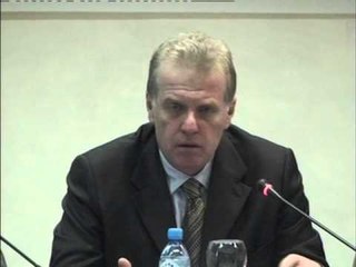 INTERNETI I SIGURTE MBRONI FEMIJET NGA PERMBAJTJET E PAPERSHTATSHME LAJM