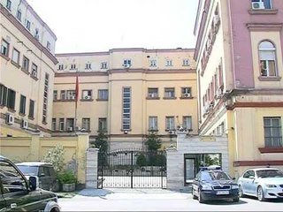 SITUATA E ZJARREVE SHUHET ZJARRI NE BOZDOVEC VIJNE EDHE DY AVIONE NGA ITALIA LAJM