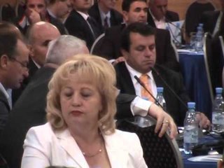 FINANCIMI I USAID 15 BASHKI PERFITOJNE 9 MLN DOLLARE PER DECENTRALIZIMIN LAJM