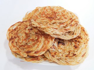 Pheni Paratha/ shredded and flaky flatbread/پهینی پراٹها