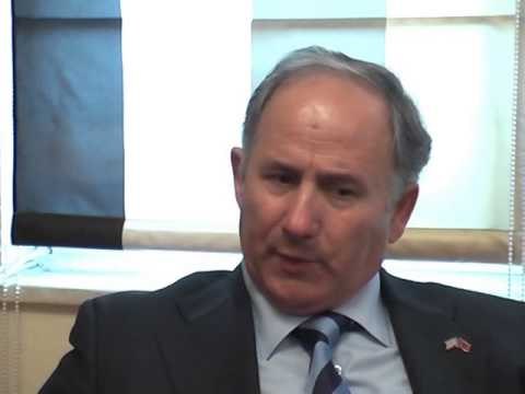BIZNESI PER GJYKATEN NUK DUHET TE NISE NE VITIN 2013 POR TE NGRIHET MENJEHERE LAJM