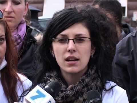 OPOZITA NE PROTESTE FRESSH KUNDER RRITJES SE VDEKSHMERISE SE GRAVE LAJM