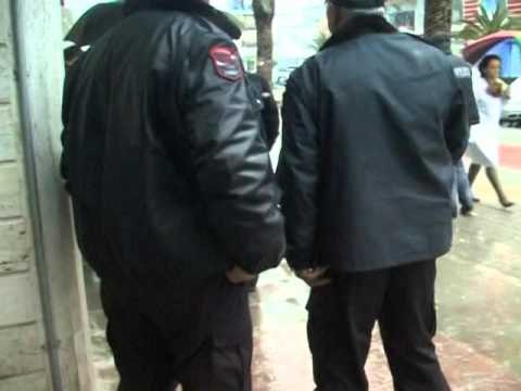 TERROR NE VLORE GRABITET BANKA NE MES TE DITES PLAGOSET ROJA LAJM