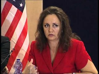 ANKOHET BIZNESI DHOMA AMERIKANE E TREGETISE TATIMET PO NA MBYSIN LAJM