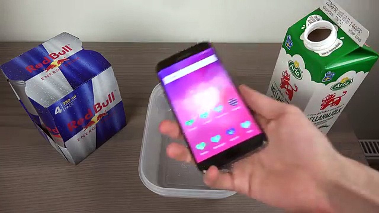 amsung Galaxy S7 Edge Red Bull & Milk Freeze Test 8 Hours! Will It Survive