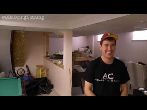 Guy Does Amazing Tricks With Golf Club and Ping Pong Ball