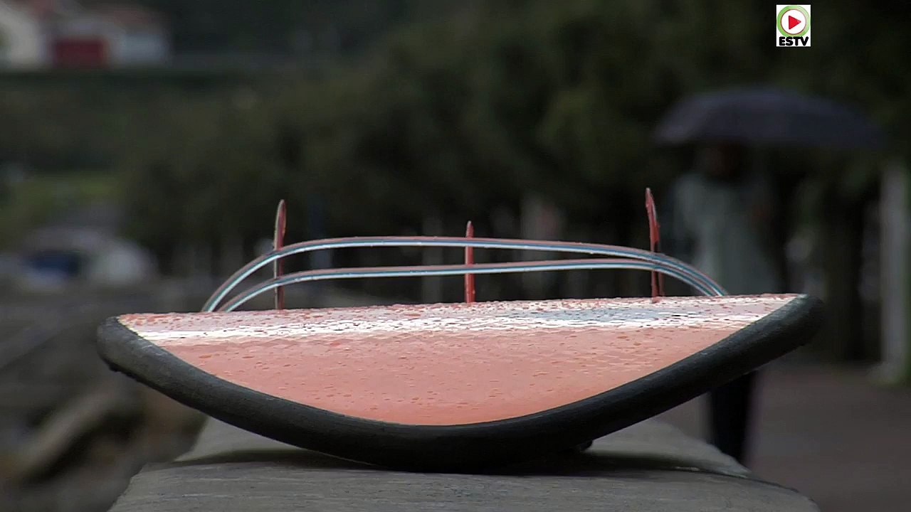 Hendaye: Surf le soir sous la pluie -  Euskadi Surf TV
