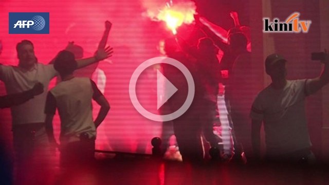 Euro 2016: Polis anti-rusuhan asak samseng bola sepak