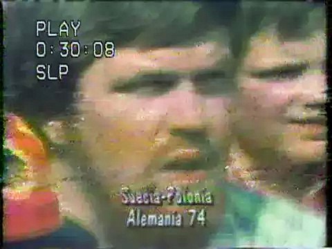 1974 (June 26) Poland 1-Sweden 0 (World Cup).mpg