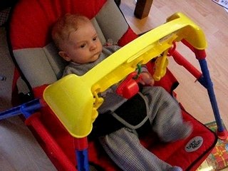 Nathan devant son portique