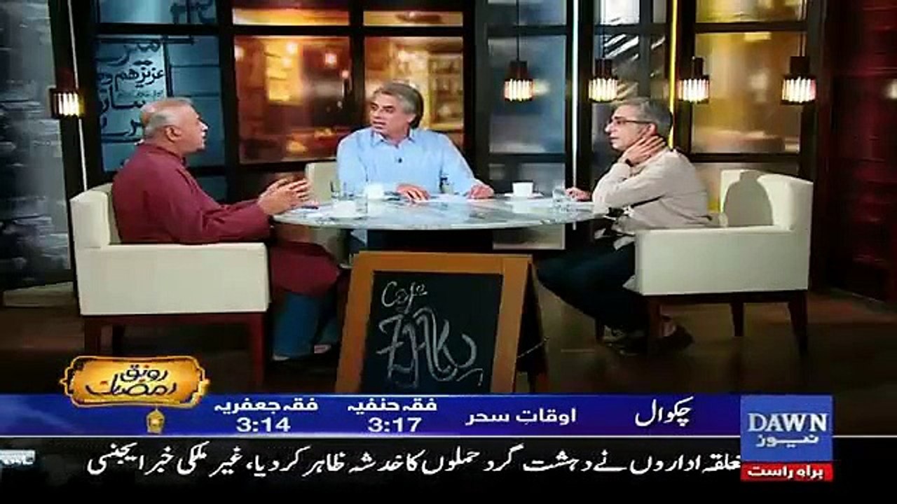 Zarar Khoro shares 2 videos of Syrian & Iraqi Media, how strange things they are doing