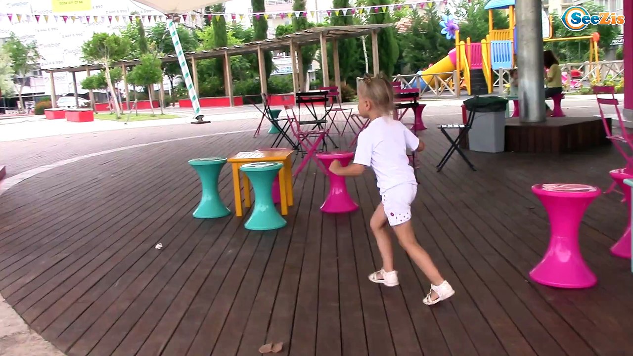 СЕРЕБРЕНАЯ КНОПКА ОТ YOUTUBE. Ярослава и Беби Б...