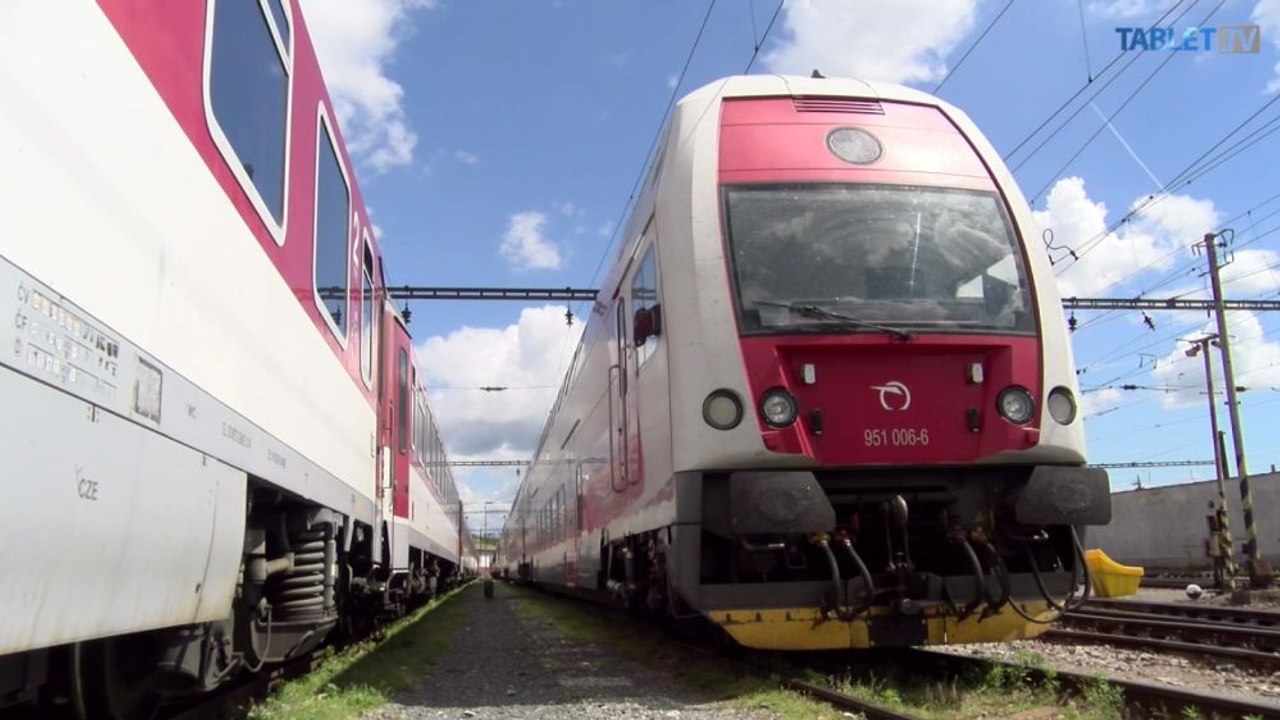 UNIKÁTNY VLAKOVÝ VIDEOPROJEKT: Toto je elektrická jednotka 951 