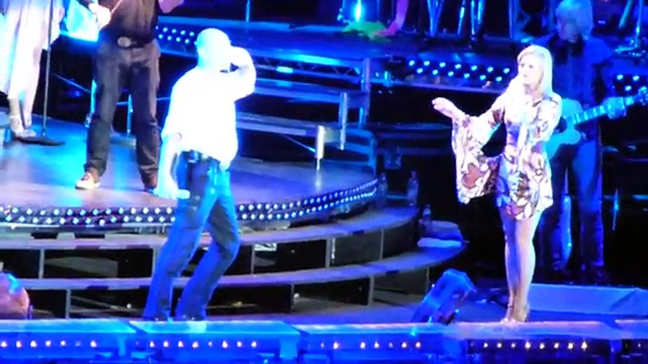 Helene Fischer Weit übers Meer [Duett mit Santiano] (Basel 2013)