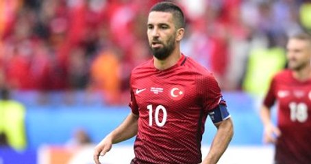 Arda Turan, Kendisiyle Dalga Geçen Gönderiyi Beğendi
