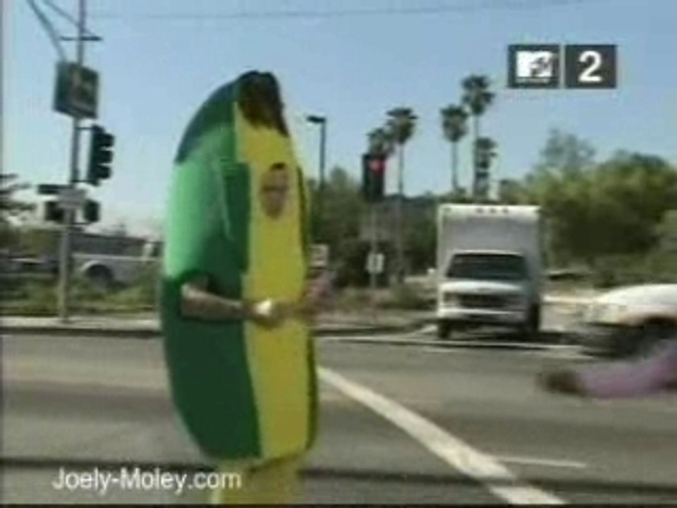 Good Charlotte - I Just Wanna Live Making Of Part 1/3