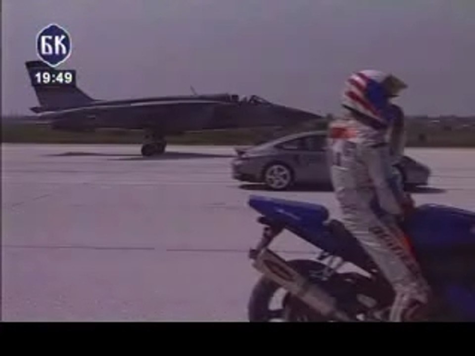 Moto VS porsche VS avion de chasse