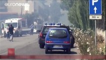 Sicilya Adası'ndaki yangın yerleşim yerlerini tehdit ediyor