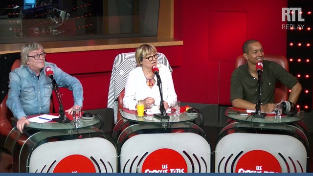 Elie Semoun drague l'hôtesse des Grosses Têtes