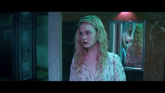 Русский Трейлер- Неоновый демон (2016)