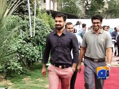 British High Commissioner hosts iftar dinner for Pak cricket team -16 June 2016