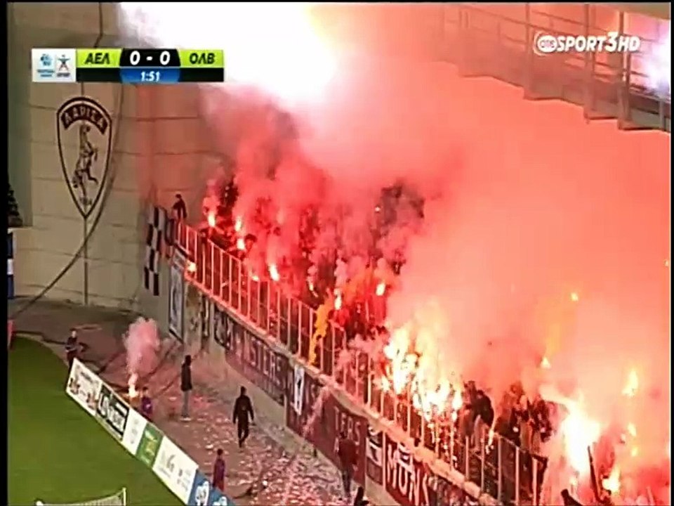 Οι οπαδοί της ΑΕΛ (ΑΕΛ-Ολυμπιακός Βόλου 2015-16)