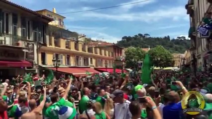 Kuzey İrlanda Taraftarları Will Grigg tezahüratı