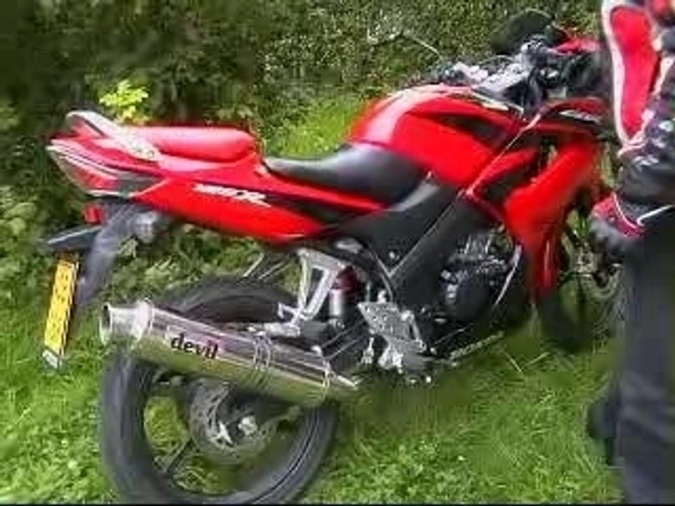 cbr 125 AVEC DEVIL IBIZARED